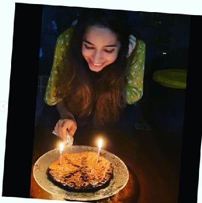 Kartik bakes birthday cake for sister amid lockdown.