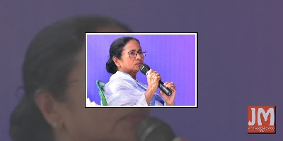 Bengal CM Mamata Banerjee thanks SRK for his 'humane benefaction'