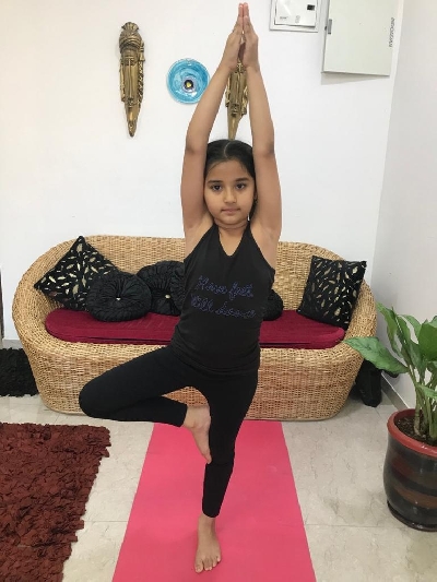 'Barrister Babu' actress Aura meditates for good health.