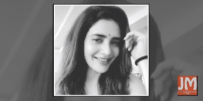 Karishma Tanna has become 'totally filmy' in lockdown