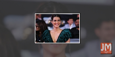 Lockdown diaries: Kriti Sanon is having a 'pawsome' time