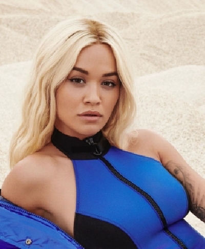 Rita Ora slammed for not following lockdown rules.