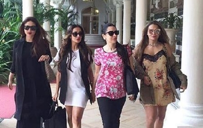 Lockdown diaries: Kareena misses her #GirlGang.