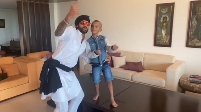 Shikhar Dhawan dances with son Zoravar on â€˜Daddy coolâ€™.