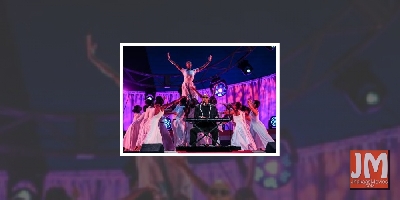 Stevie Wonder pays tribute to Bill Withers