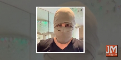 Ronit Roy makes mask out of a T-shirt