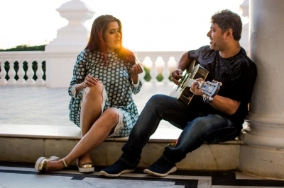 Sona launches a guitar-based virtual music online series.