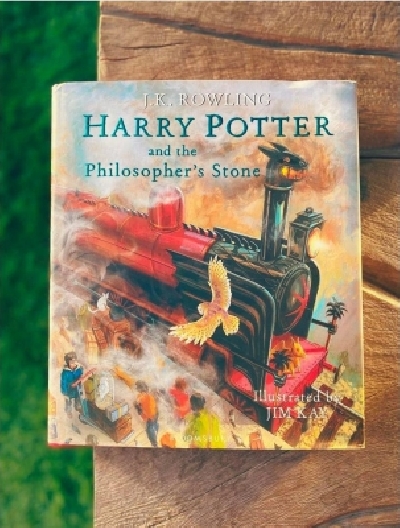 Stars to fans on World Book Day: The more you read the more you