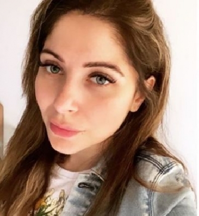 Mumbai, April 26 (IANS) Singer Kanika Kapoor, who was the first Bollywood celebrity to have tested positive for COVID-19 in India, has broken silence on her travel history, diagnosis and treatment.