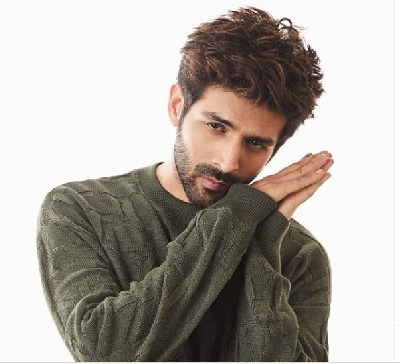 Kartik Aaryan calls himself 'husn pari'!.