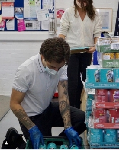 Covid-19: Liam Payne donates cash worth 3,60,000 food parcels. Covid-19: Liam Payne donates cash worth 3,60,000 food parcels.