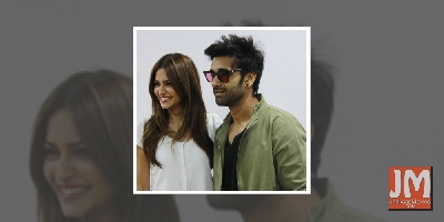 Kriti Kharbanda, Pulkit Samrat go on a long drive