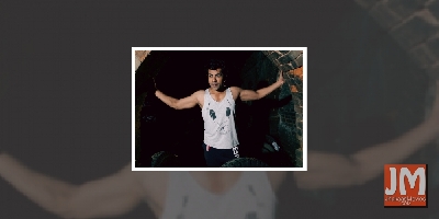 Gunjan Utreja features in his hair stylist Moin's music video