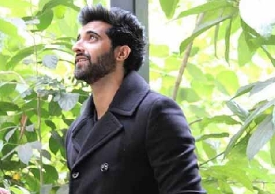 Akshay Oberoi takes cue from 'Suits' character for new role.