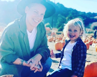 Pink calls corona battle with son most challenging.