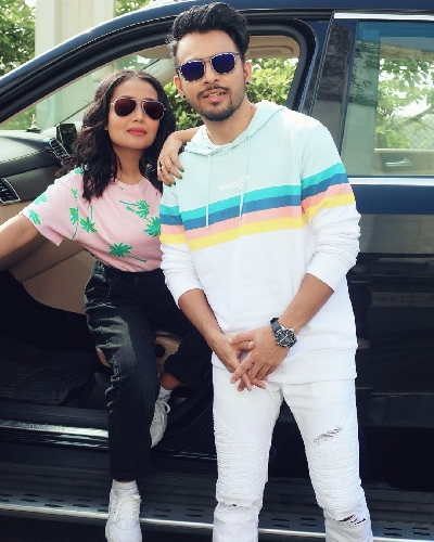 Neha Kakkar: Brother Tony Kakkar challenges me as an artiste.