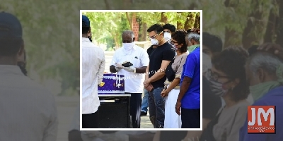 Aamir Khan, Kiran Rao attend funeral of actor's late assistant