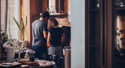 Lockdown bringing couples closer, says new survey.