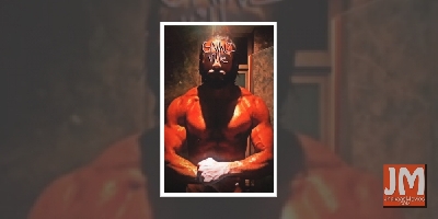 Ranveer Singh flaunts his ripped physique