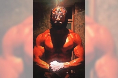 Ranveer Singh flaunts his ripped physique.