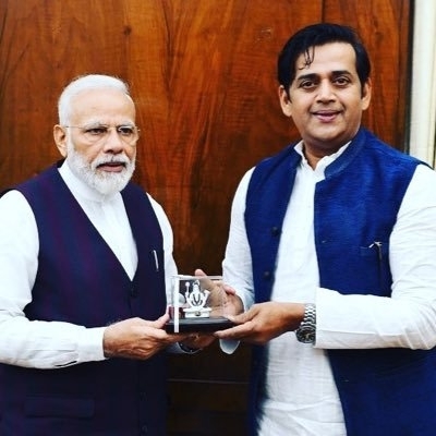 Ravi Kishan with PM Modi.