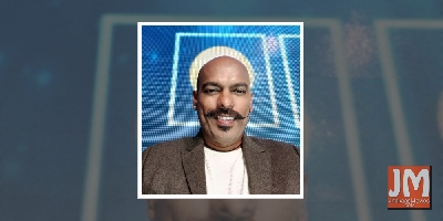 COVID-19: Lyricist Prashant Ingole helps people in need