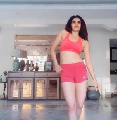 Karishma Tanna moonwalks to Drake's rhythm.