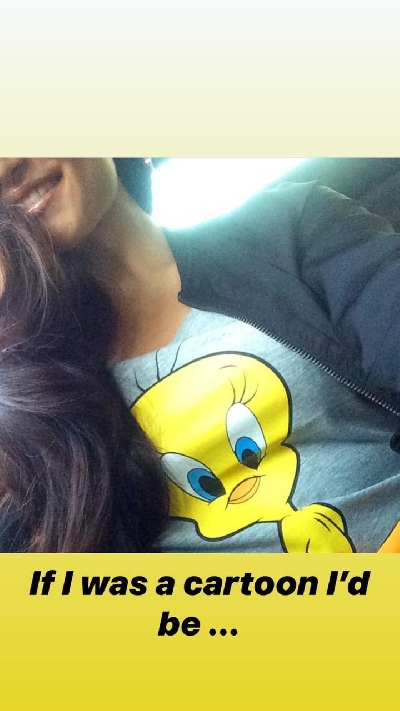 Elli AvrRam's life in Instagram pictures!.