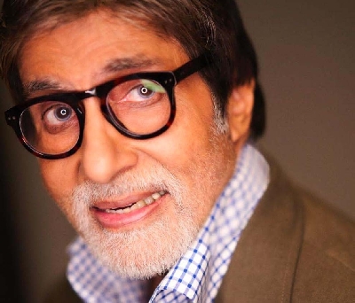 Big B is confused over Bhumi Pednekar's compliment.