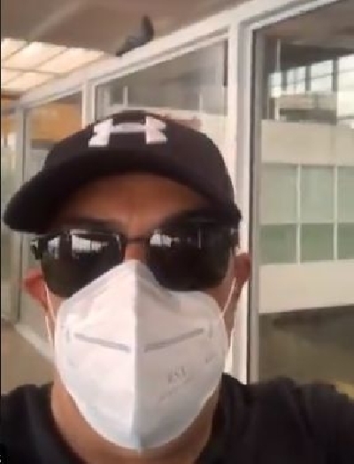 Vindu Dara Singh flies from Chandigarh to Mumbai, shares airport video.