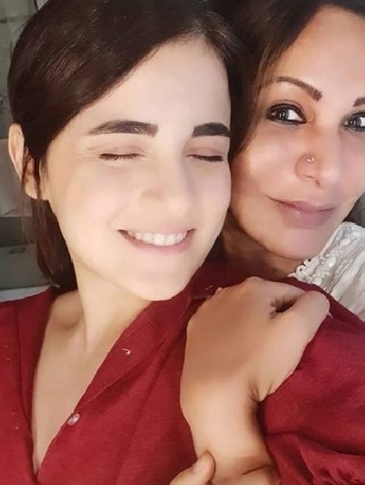 Radhika Madan finally meets her mother after '14 din ka vanvaas'.