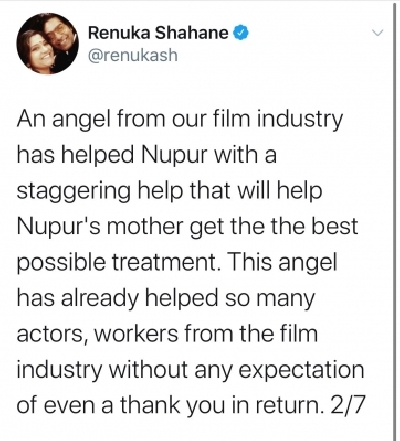 Renuka Shahane thanks Akshay Kumar.