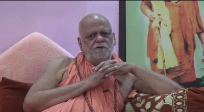Shankaracharya of Puri Peeth, Swami Sri Nischalananda Saraswati Maharaj.