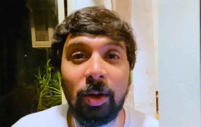 Namit Das pays musical tribute to Kishore Kumar, Madan Mohan.