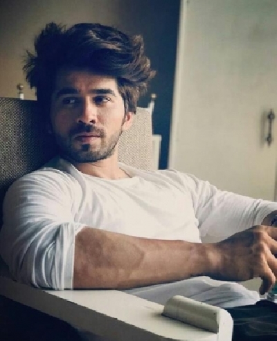 Karan Khandelwal moves to hometown in Kerala, driven by financial woes. Karan Khandelwal moves to hometown in Kerala, driven by financial woes.