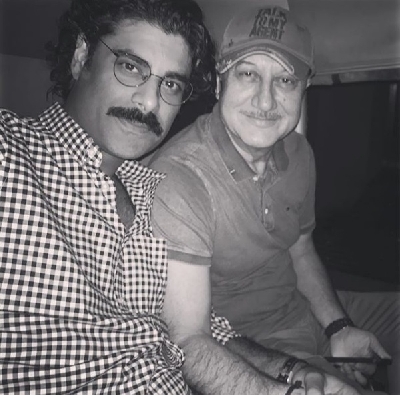 Sikandar enjoys making videos with dad Anupam Kher.