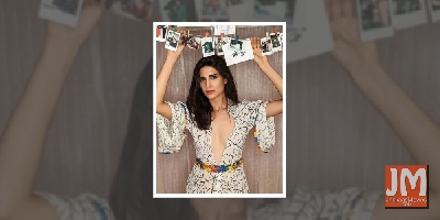 Aahana Kumra does a handstand to get a 'new perspective'