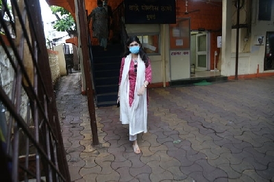 Mumbai: Actress Sanjana Sanghi arrives at the Bandra Police station in Mumbai on June 30, 2020. (Photo: IANS)