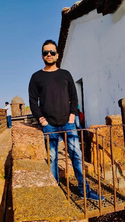 'Poison 2' director: Difficult to shoot with social distancing restrictions.