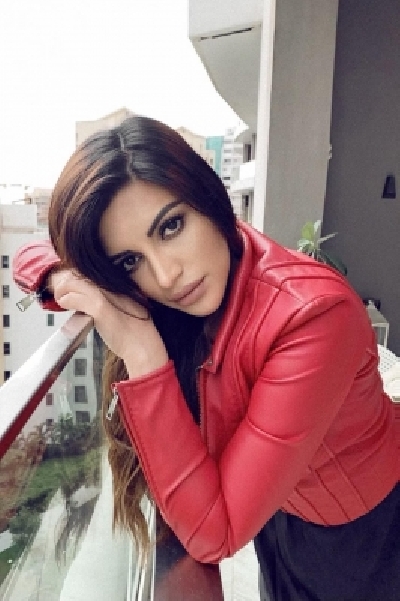 Shama Sikander enjoys virtual photoshoot sessions. Shama Sikander enjoys virtual photoshoot sessions.
