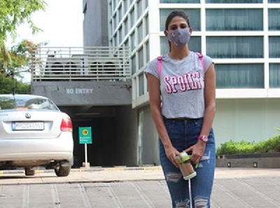 Mumbai: Actress Aahana Kumra seen at a dubbing studio in Mumbai's Andheri on July 10, 2020. (Photo: IANS)