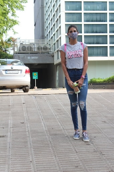 Mumbai: Actress Aahana Kumra seen at a dubbing studio in Mumbai's Andheri on July 10, 2020. (Photo: IANS)