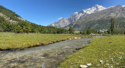 Pragya Kapoor's foundation to aid waste collection in hills.