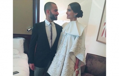 Sonam Kapoor Anand Ahuja. Sonam Kapoor Anand Ahuja.