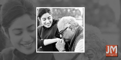 Janhvi Kapoor calls her father the 'cutest cheerleader'