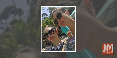 When Karisma and Kareena soaked in hues of sun, sand and sea