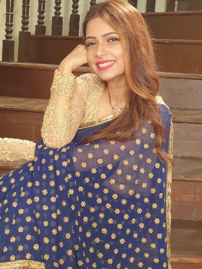 Pooja Singh as Divya Kothari