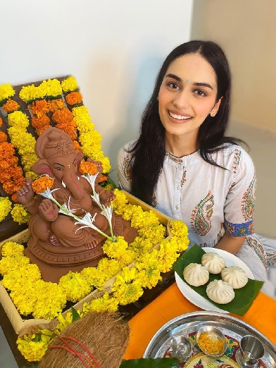 Manushi Chhillar.