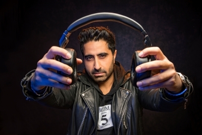 Shashi-Khushi unveil a fun Punjabi song.