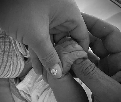 Katy Perry, Orlando Bloom become parents to baby girl.